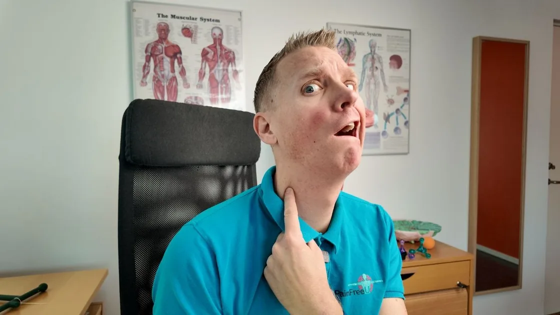 PainFreeU viser startpunkt på siden av halsen ved vondt i nakken