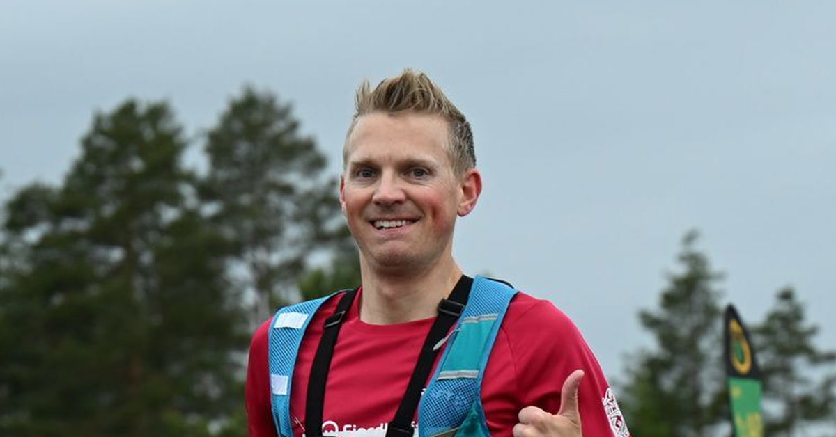 Rune Åbø utendørs i løpeklær